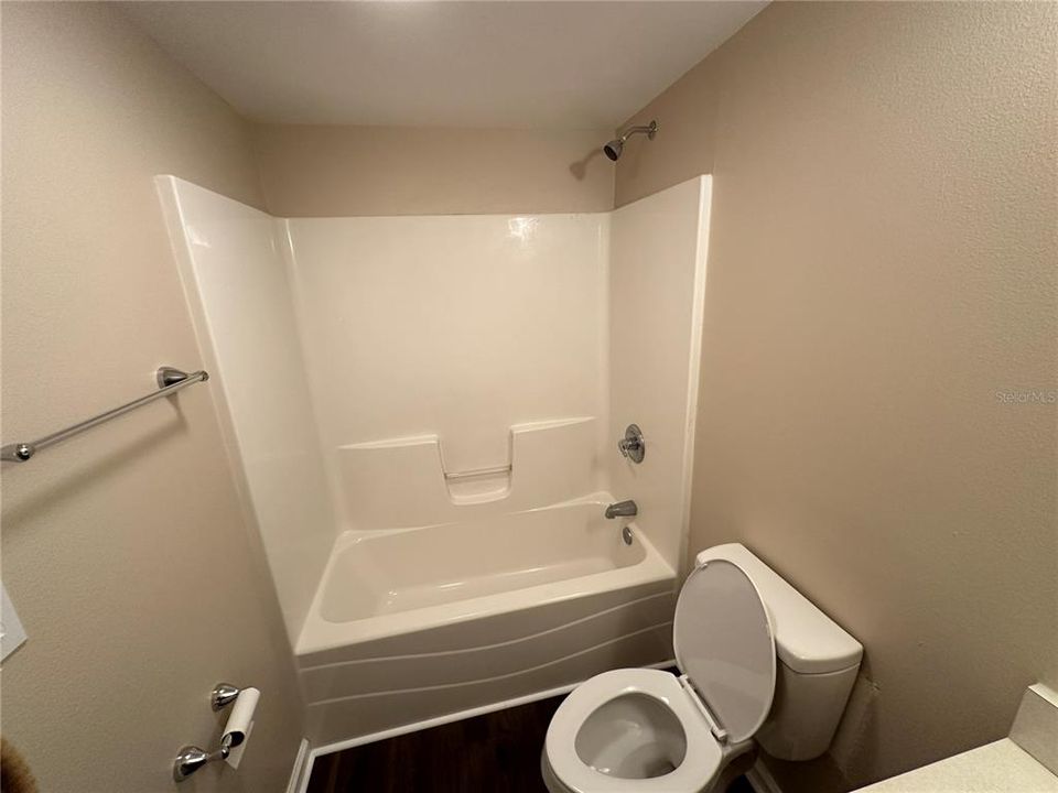 最近售出: $247,000 (3 贝兹, 2 浴室, 1334 平方英尺)