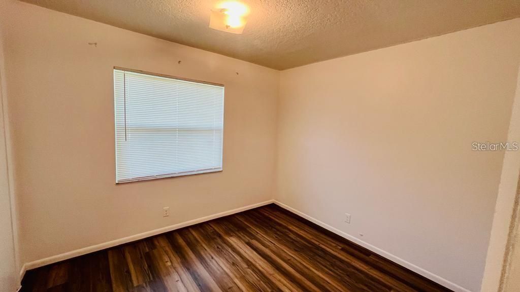 Active With Contract: $1,750 (2 beds, 2 baths, 900 Square Feet)