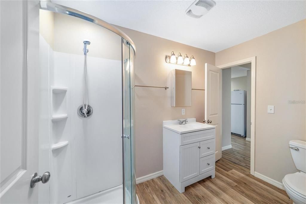 Recently Sold: $2,099,000 (3 beds, 2 baths, 1924 Square Feet)