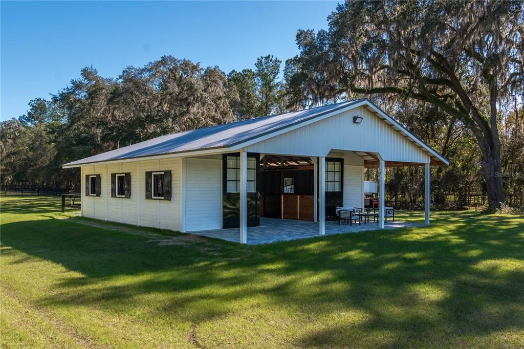 Vendido Recientemente: $1,650,000 (3 camas, 3 baños, 2504 Pies cuadrados)