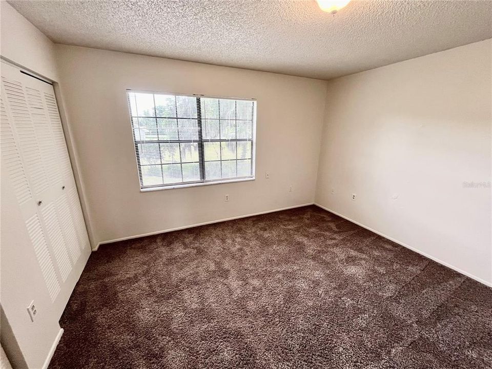 For Sale: $157,000 (2 beds, 1 baths, 960 Square Feet)