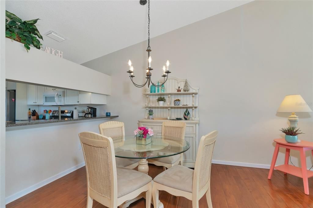 Active With Contract: $379,900 (2 beds, 2 baths, 1069 Square Feet)