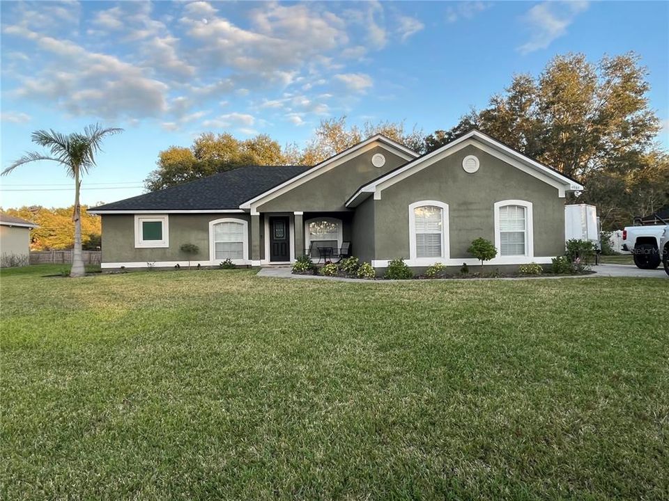 Recently Sold: $405,000 (4 beds, 2 baths, 2035 Square Feet)