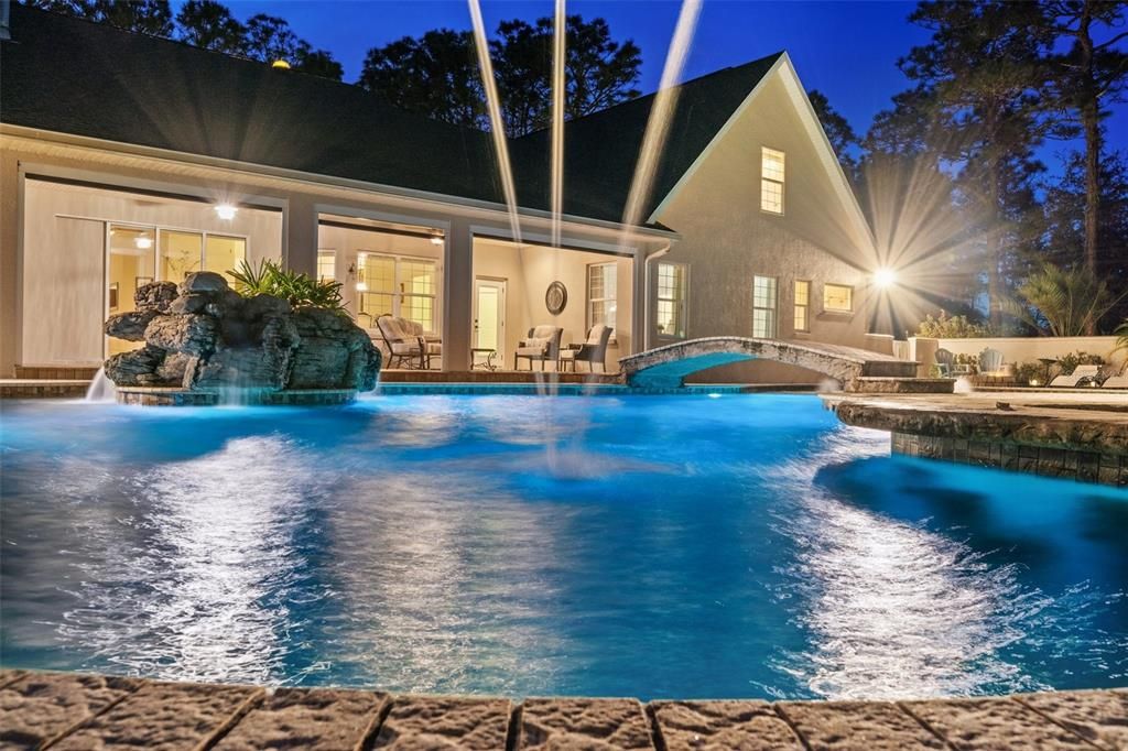 Vendido Recientemente: $995,000 (4 camas, 2 baños, 3051 Pies cuadrados)