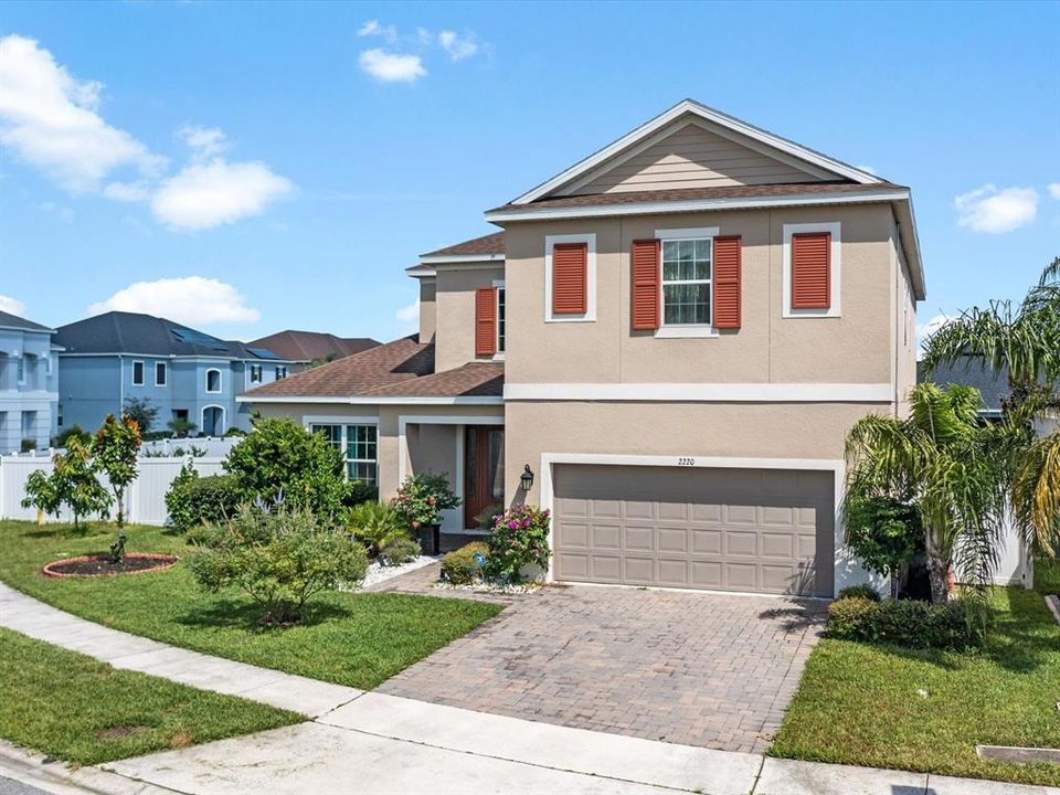 For Sale: $710,000 (4 beds, 3 baths, 3282 Square Feet)