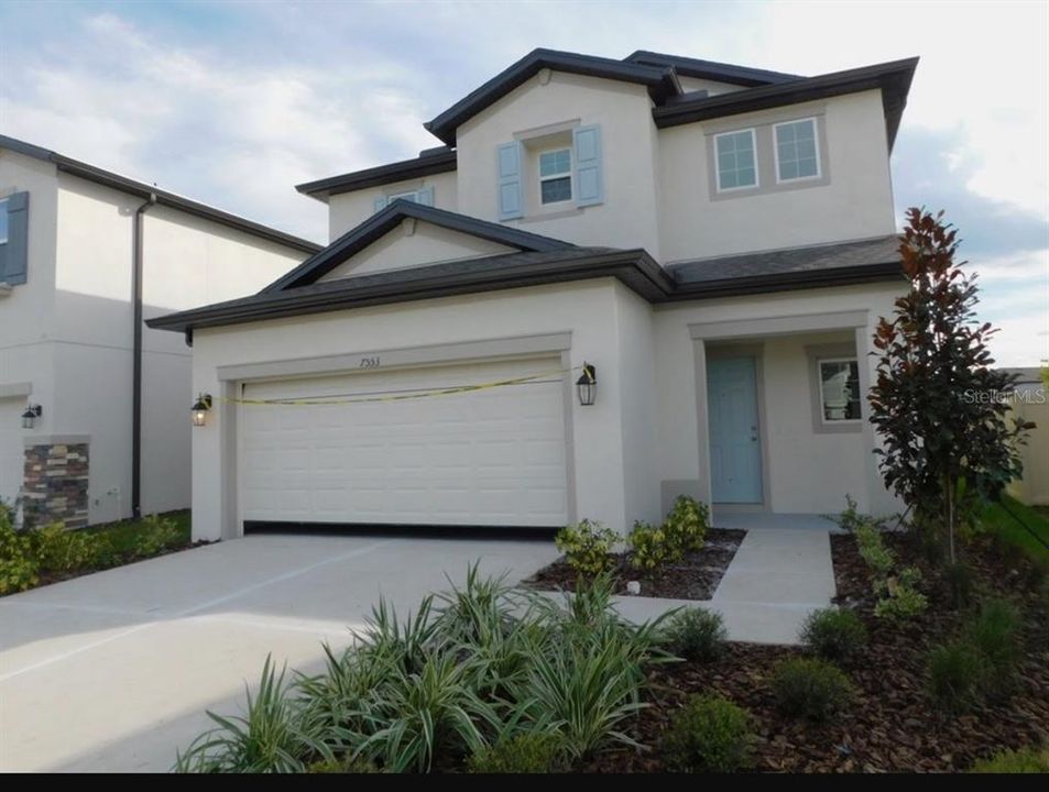 Recently Rented: $2,575 (3 beds, 2 baths, 1962 Square Feet)