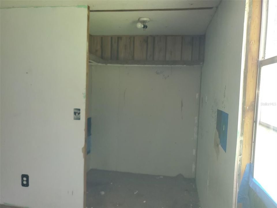 For Sale: $89,000 (3 beds, 2 baths, 1344 Square Feet)