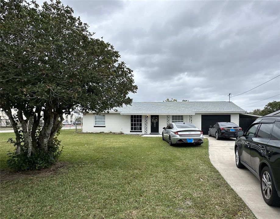 Recently Sold: $359,000 (3 beds, 2 baths, 1283 Square Feet)