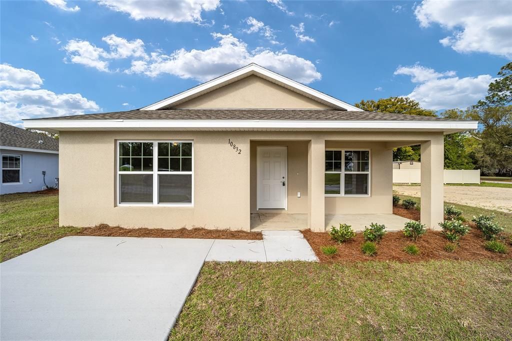 For Sale: $239,900 (3 beds, 2 baths, 1181 Square Feet)