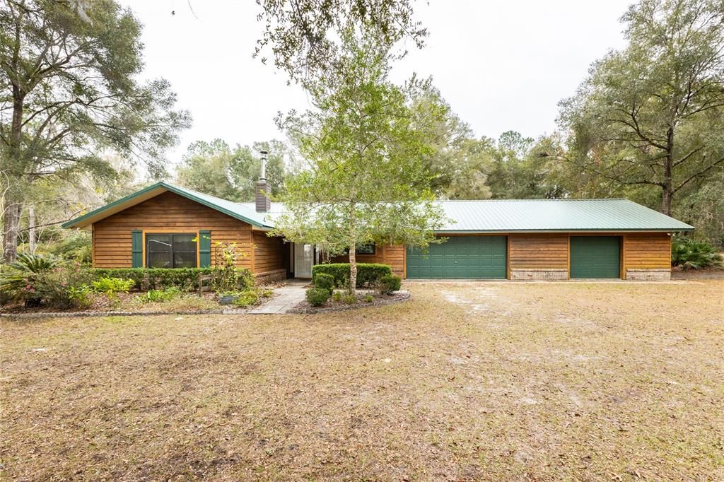 最近售出: $350,000 (3 贝兹, 2 浴室, 1417 平方英尺)