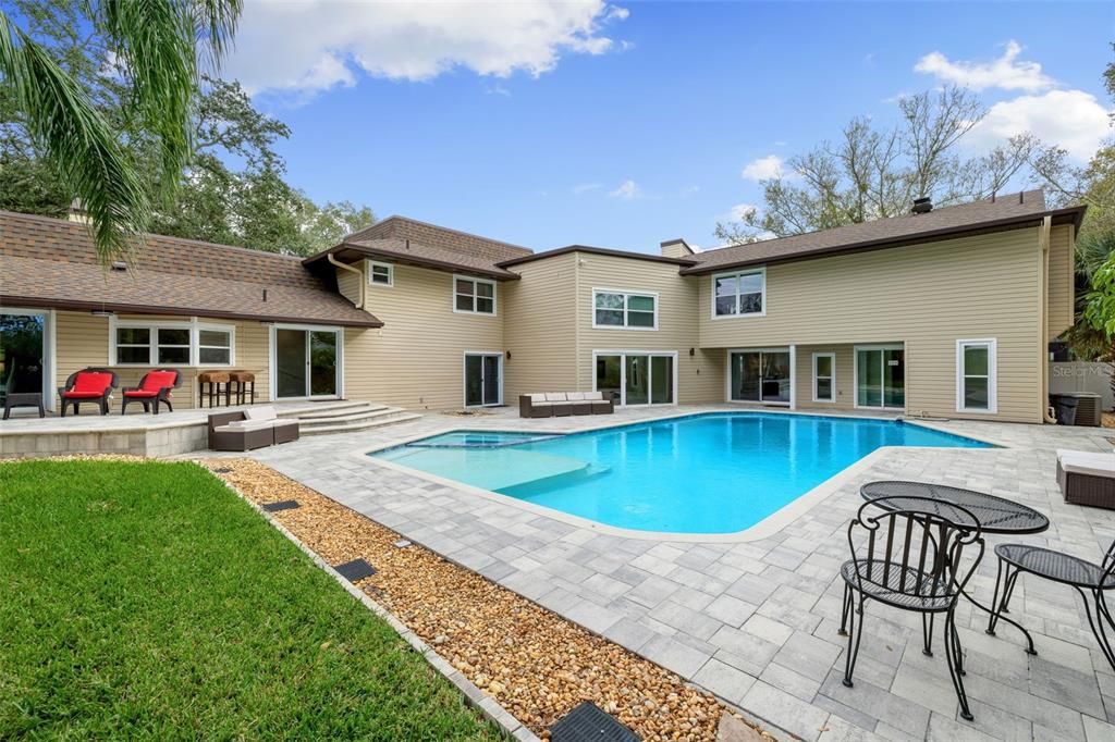 Recently Sold: $1,335,000 (5 beds, 4 baths, 5001 Square Feet)