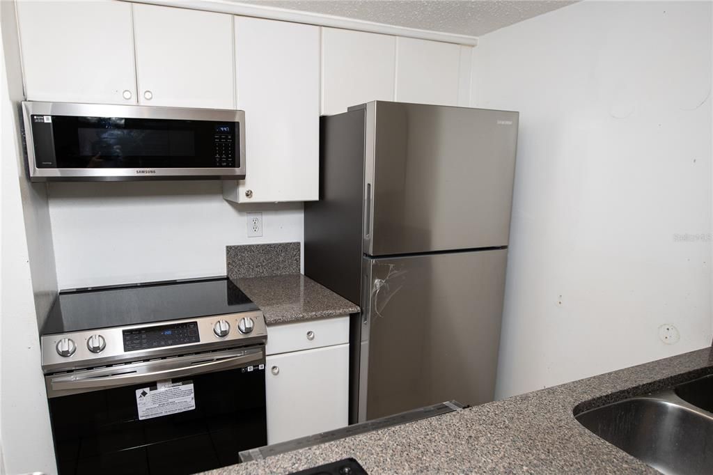 Recently Sold: $248,000 (2 beds, 1 baths, 845 Square Feet)
