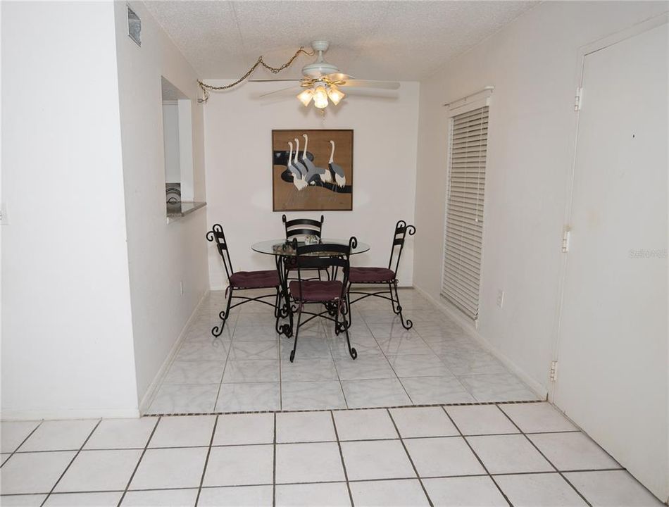 Recently Sold: $248,000 (2 beds, 1 baths, 845 Square Feet)