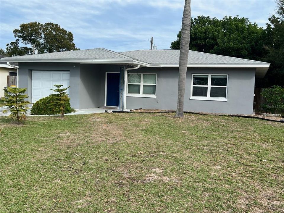 Recently Sold: $340,000 (2 beds, 2 baths, 1034 Square Feet)