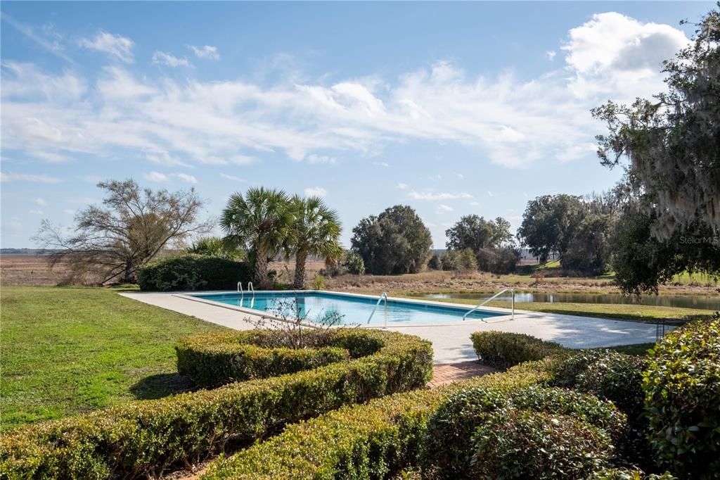 Recently Sold: $1,300,000 (4 beds, 5 baths, 4472 Square Feet)