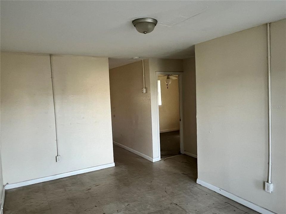 Recently Rented: $625 (2 beds, 1 baths, 600 Square Feet)