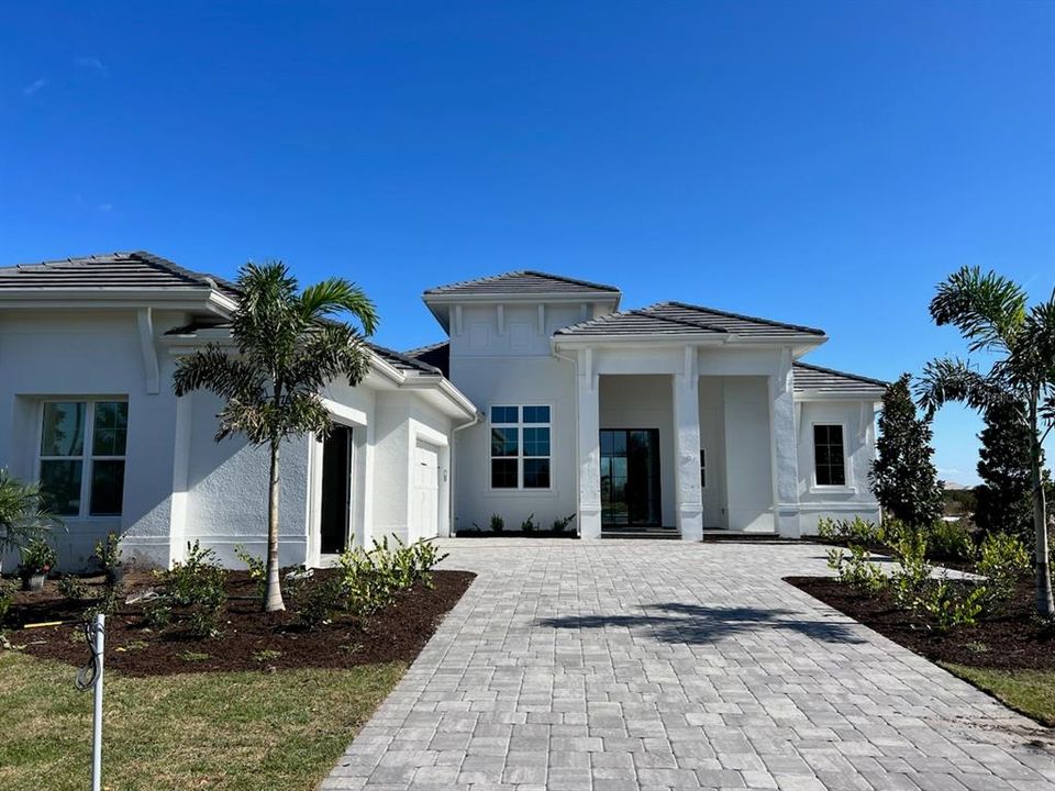 Recently Sold: $2,119,215 (4 beds, 4 baths, 3136 Square Feet)