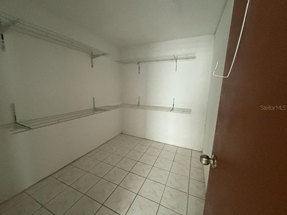 Vendido Recientemente: $110,000 (5 camas, 2 baños, 1300 Pies cuadrados)