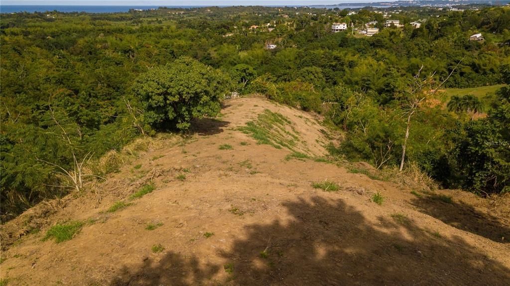 待售: $175,000 (0.89 acres)