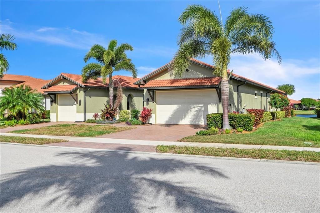 Recently Sold: $1,150,000 (3 beds, 4 baths, 2800 Square Feet)