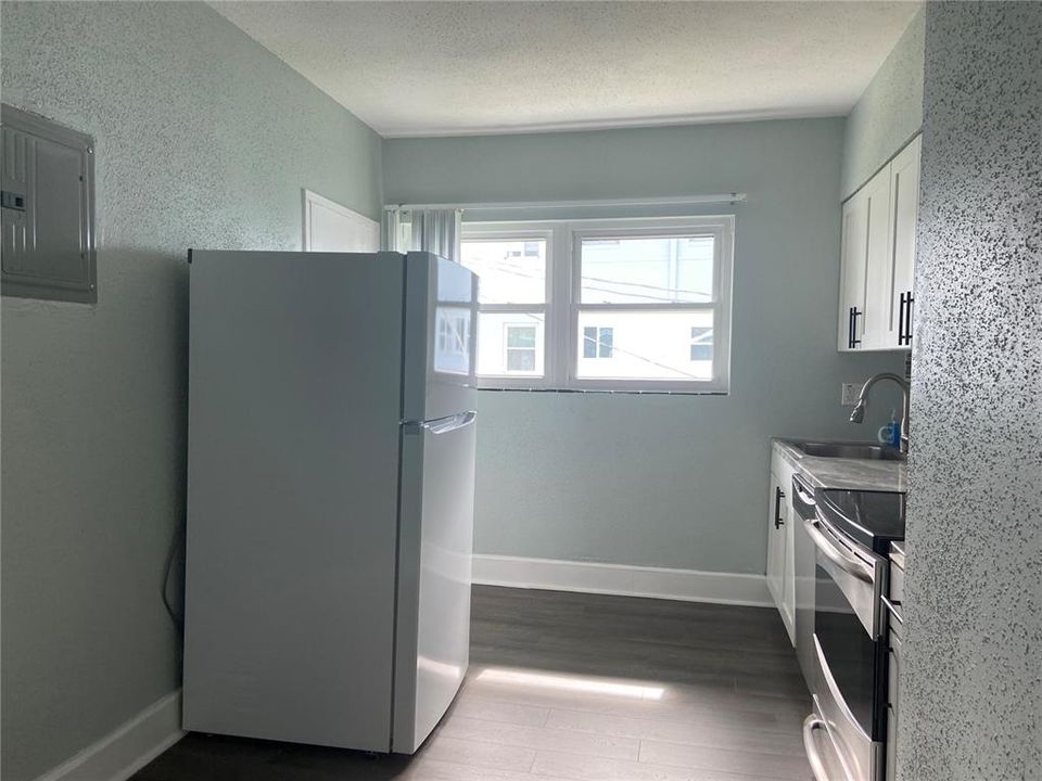 For Rent: $1,275 (1 beds, 1 baths, 600 Square Feet)