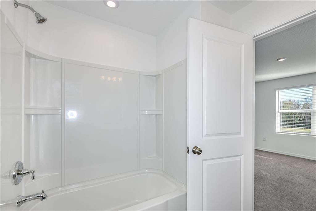Recently Sold: $276,000 (2 beds, 2 baths, 1165 Square Feet)