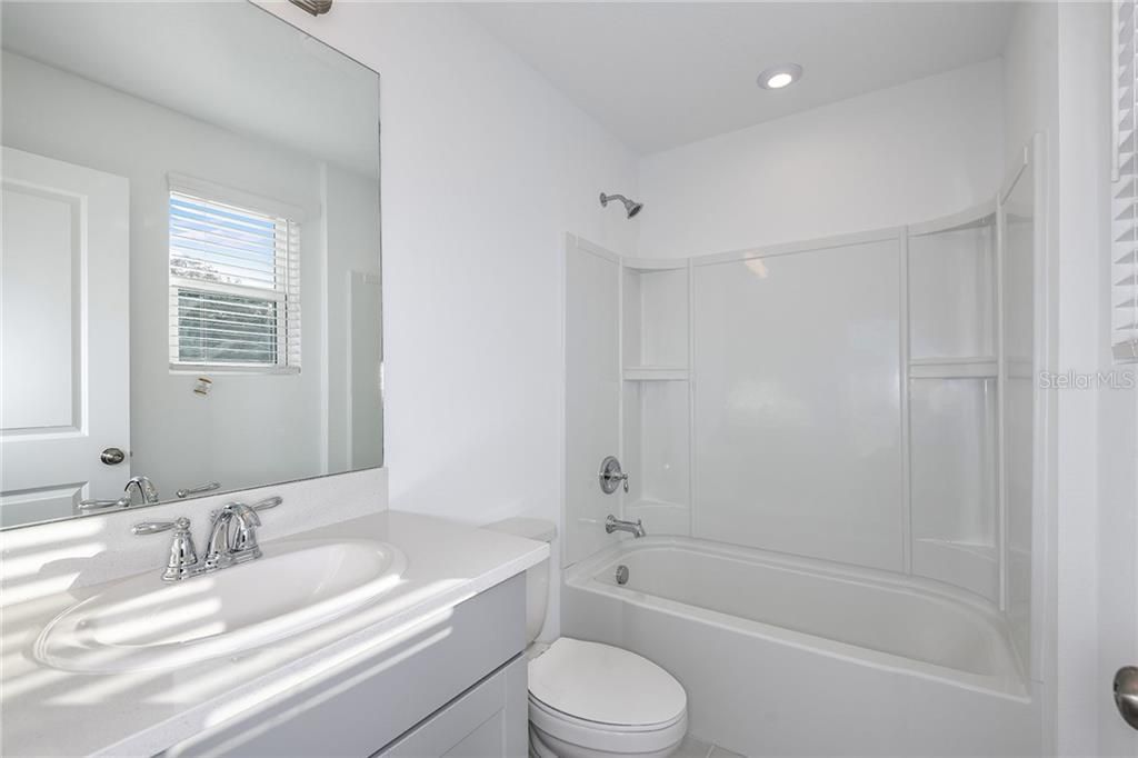 Recently Sold: $276,000 (2 beds, 2 baths, 1165 Square Feet)