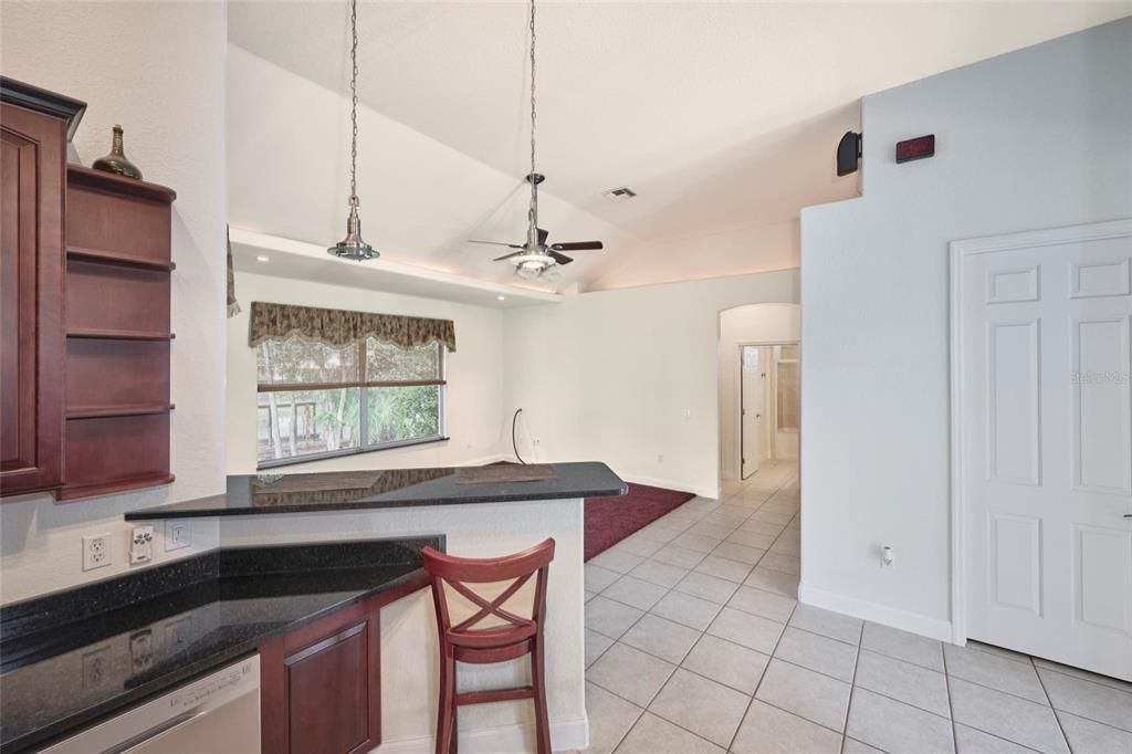 Recently Sold: $489,000 (3 beds, 2 baths, 1808 Square Feet)