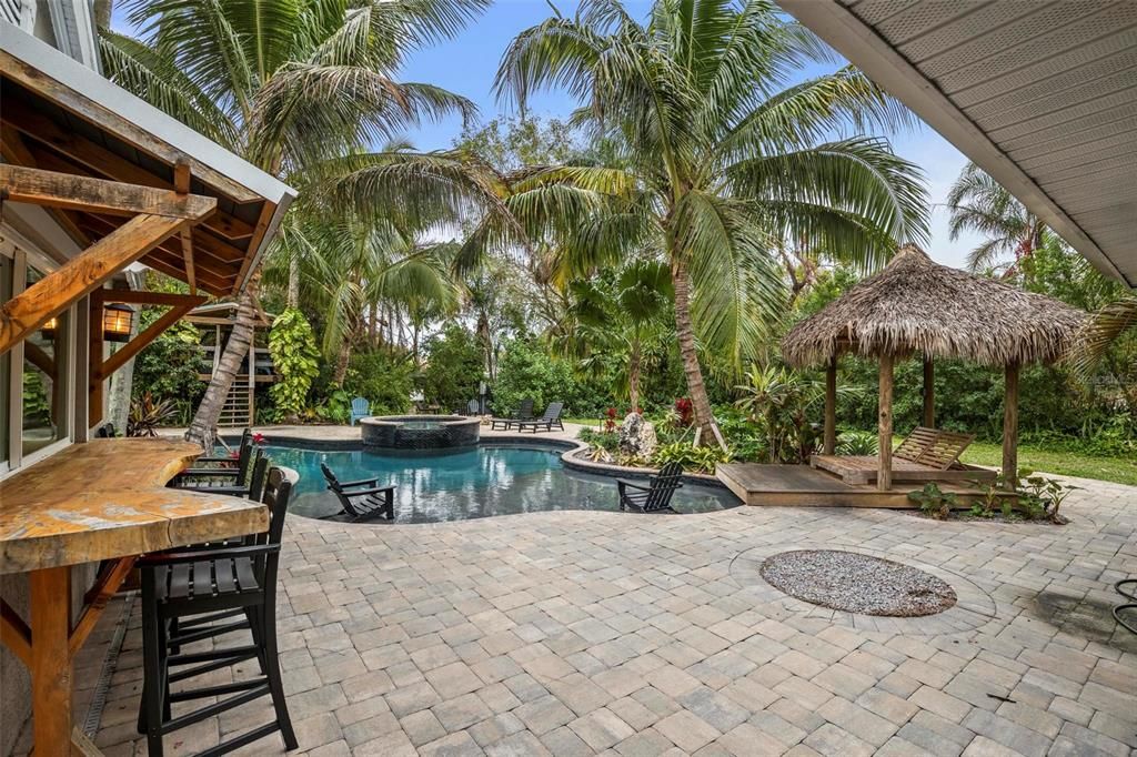 For Sale: $2,099,000 (5 beds, 4 baths, 3912 Square Feet)