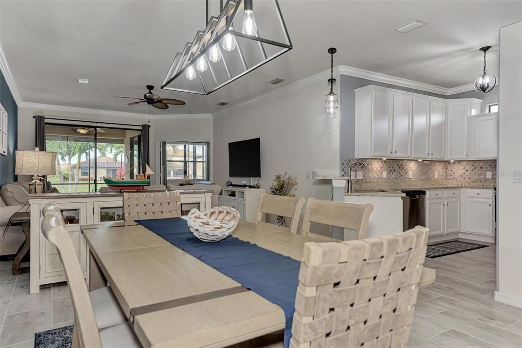 Recently Sold: $459,000 (2 beds, 2 baths, 1568 Square Feet)