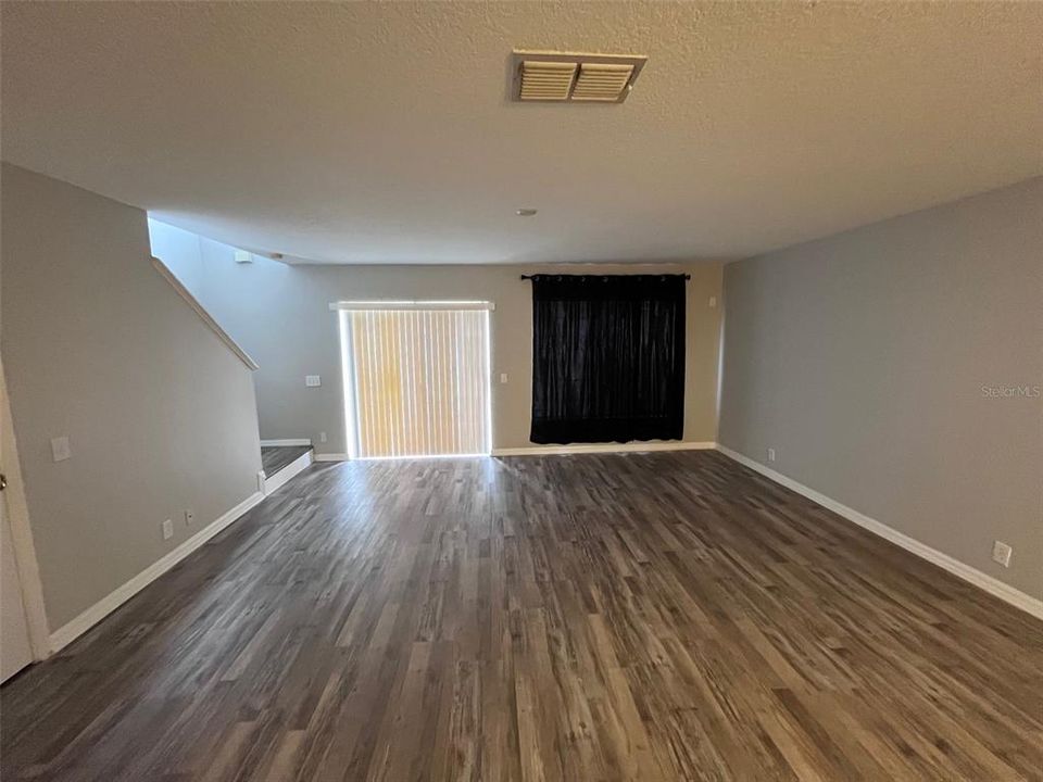 For Rent: $2,300 (3 beds, 2 baths, 1473 Square Feet)