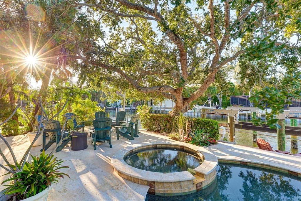 For Sale: $4,950,000 (4 beds, 4 baths, 5142 Square Feet)