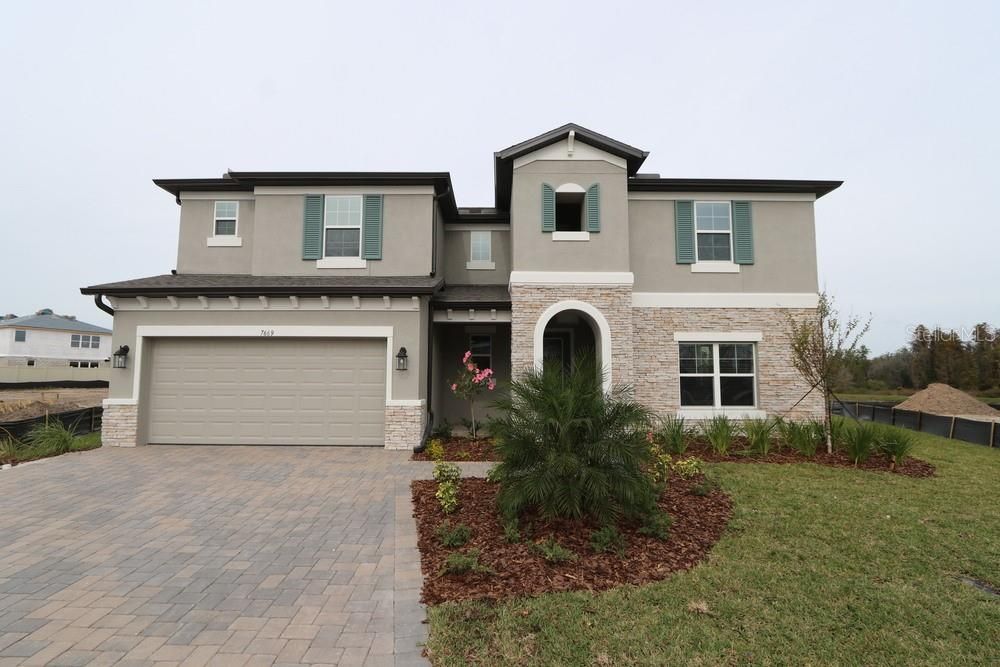 最近售出: $753,550 (6 贝兹, 4 浴室, 0 平方英尺)