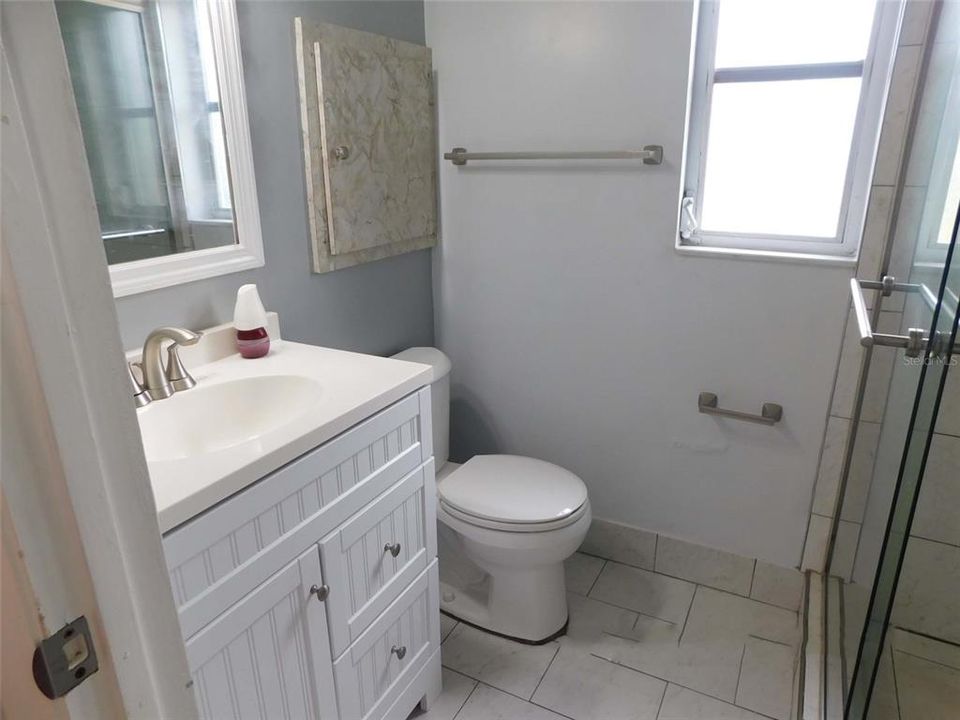 Active With Contract: $199,900 (3 beds, 2 baths, 1440 Square Feet)