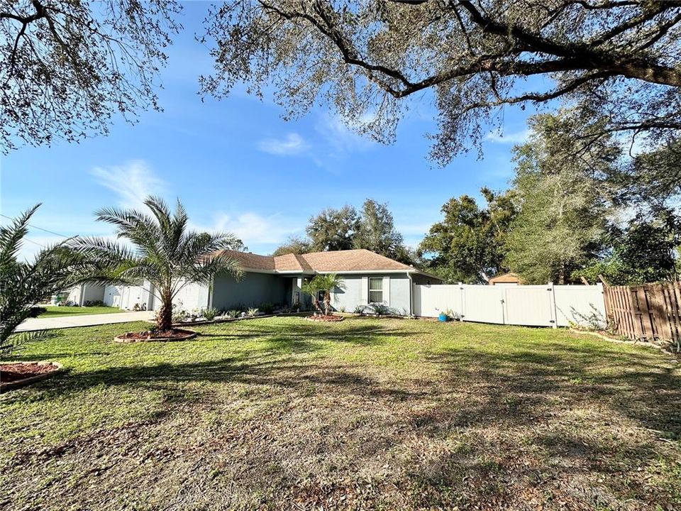 Active With Contract: $364,900 (4 beds, 2 baths, 1650 Square Feet)