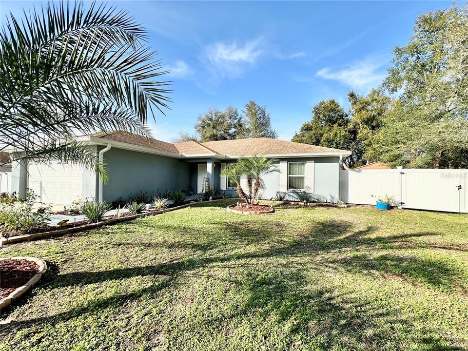 Active With Contract: $364,900 (4 beds, 2 baths, 1650 Square Feet)