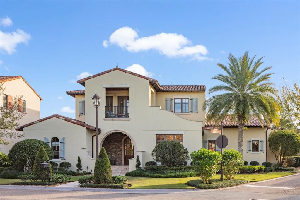 Recently Sold: $4,550,000 (5 beds, 5 baths, 4334 Square Feet)
