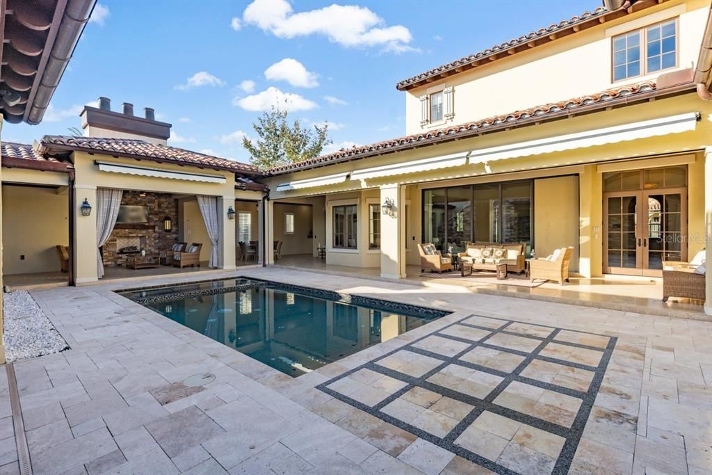 Recently Sold: $4,550,000 (5 beds, 5 baths, 4334 Square Feet)