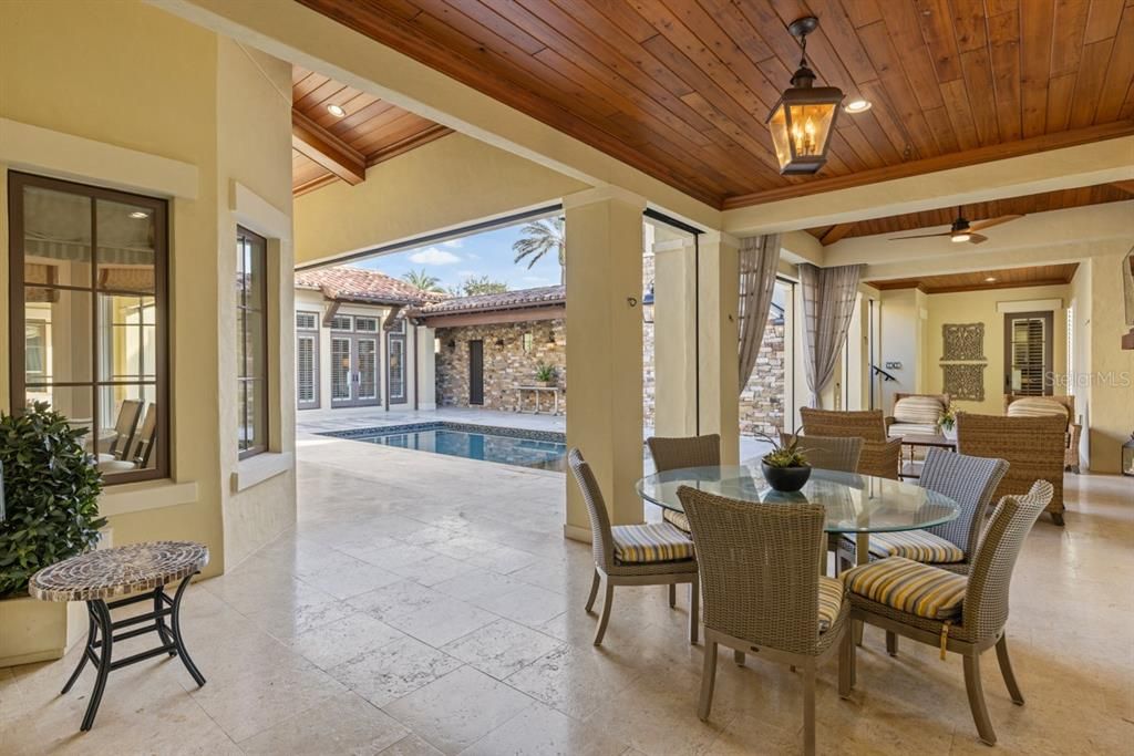 Recently Sold: $4,550,000 (5 beds, 5 baths, 4334 Square Feet)