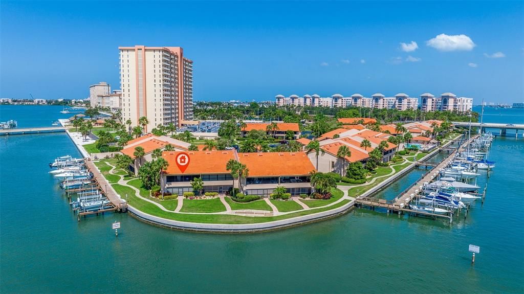 Recently Sold: $750,000 (2 beds, 2 baths, 1320 Square Feet)