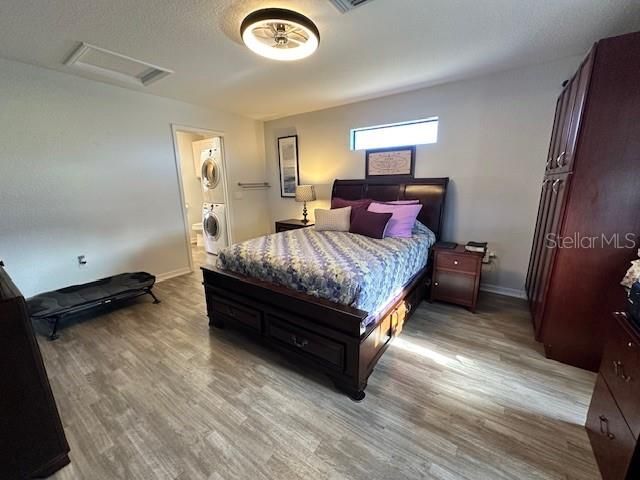 Recently Sold: $365,000 (1 beds, 1 baths, 822 Square Feet)