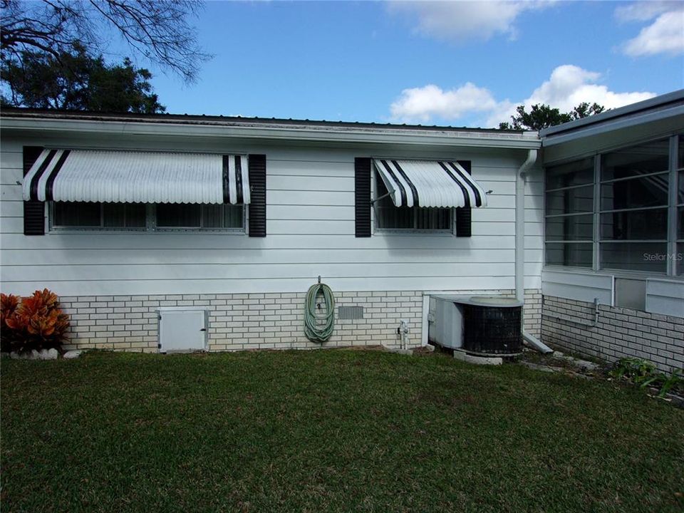 For Sale: $162,900 (2 beds, 2 baths, 1152 Square Feet)