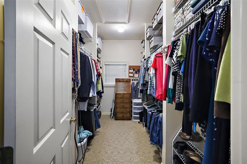 Walk-in Closet