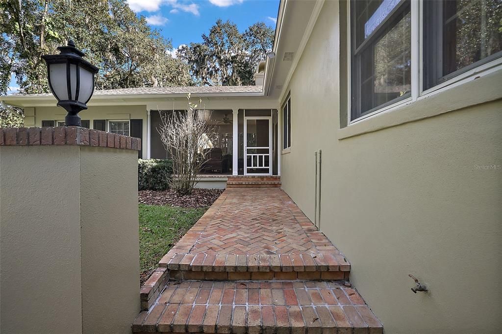 Guest Suite Courtyard/Breezeway