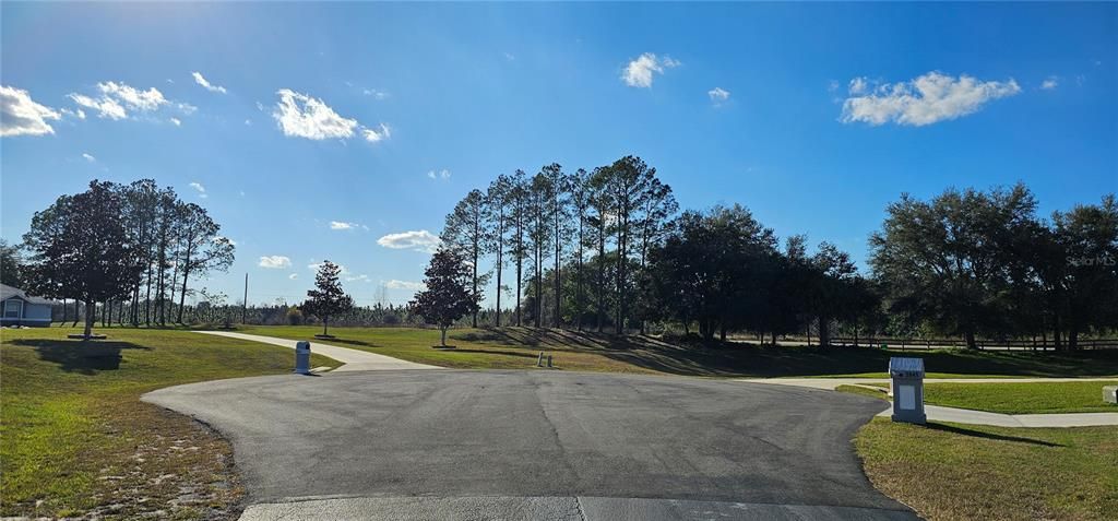 待售: $114,000 (1.40 acres)