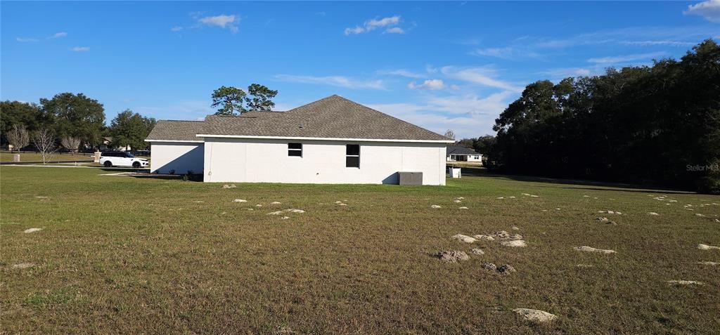 待售: $114,000 (1.40 acres)