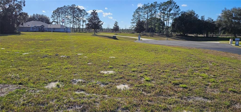 待售: $114,000 (1.40 acres)