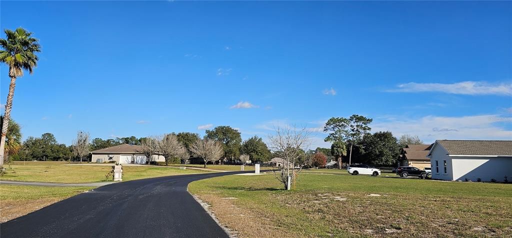 待售: $114,000 (1.40 acres)