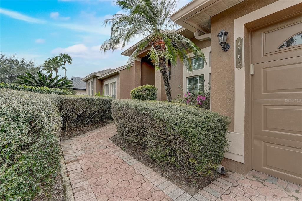 Recently Sold: $575,000 (4 beds, 2 baths, 2572 Square Feet)