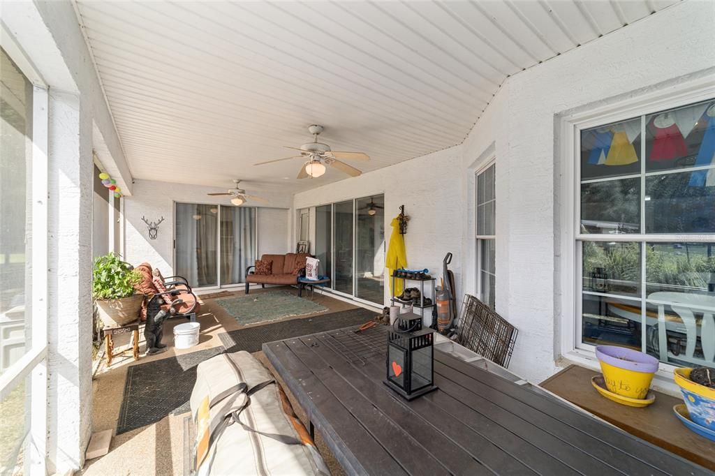 For Sale: $1,199,000 (3 beds, 2 baths, 1795 Square Feet)